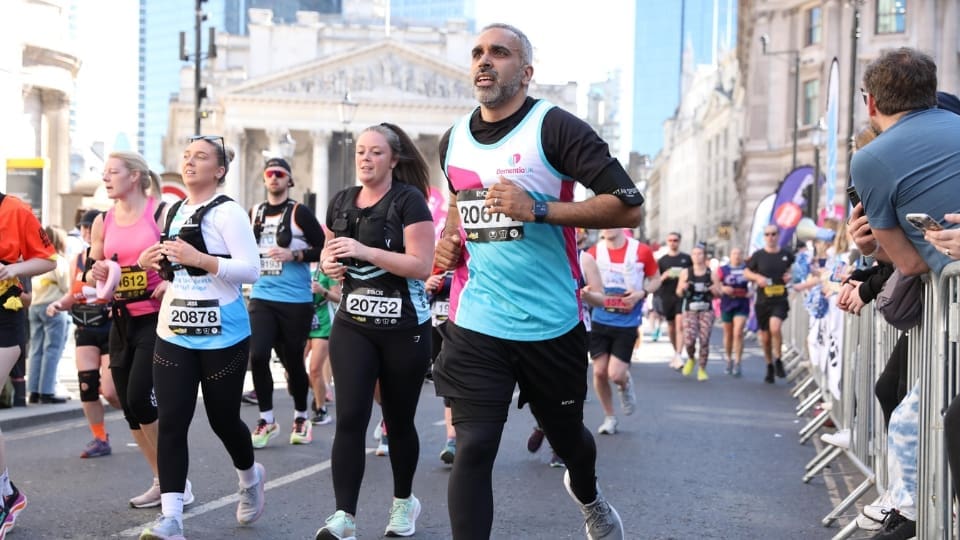 Dementia UK supporter, Ricky, running the London Landmarks Half Marathon