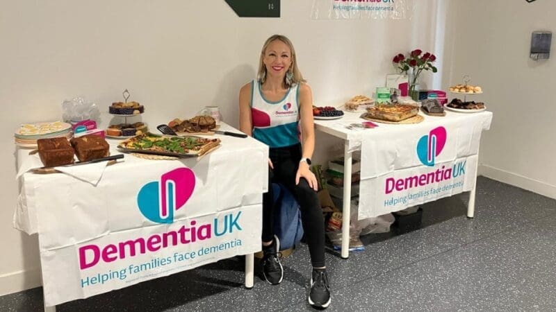 fundraiser lauren hosting a bakesale