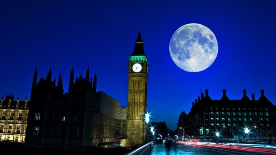 London's Big Ben in the moonlight