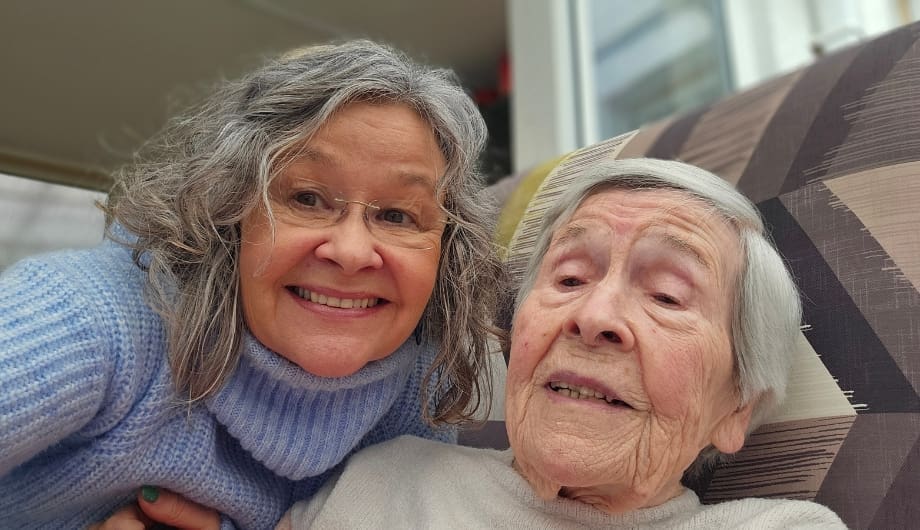 storyteller claire with her mum