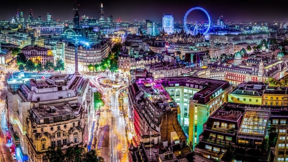london skyline at night
